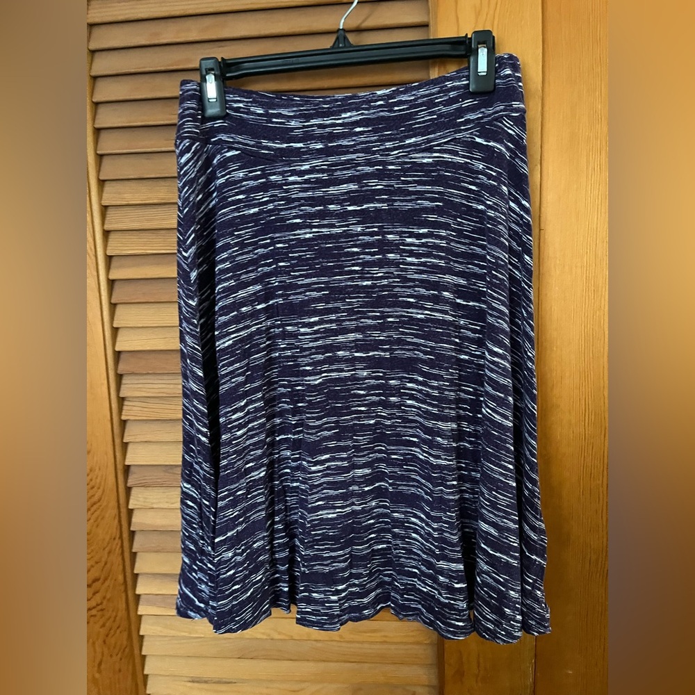 Market & Spruce Aline blue white Skirt size medium